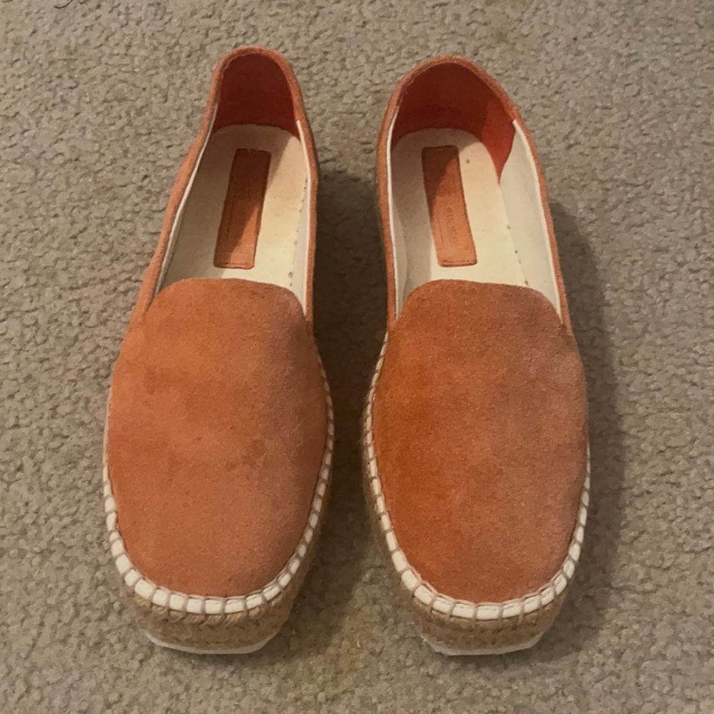 Espadrille flats